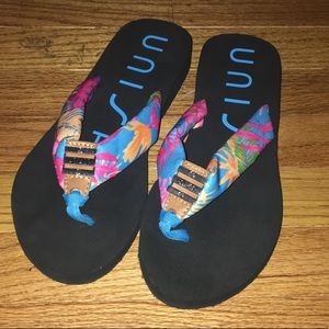 Unisa Women’s Flip Flops Size 10 NWOT